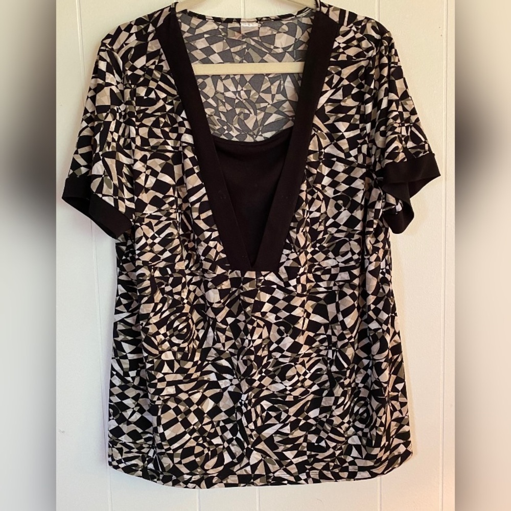 Blouse Women’s 2X Black Beige Geometric Short Sleeves Square Neck